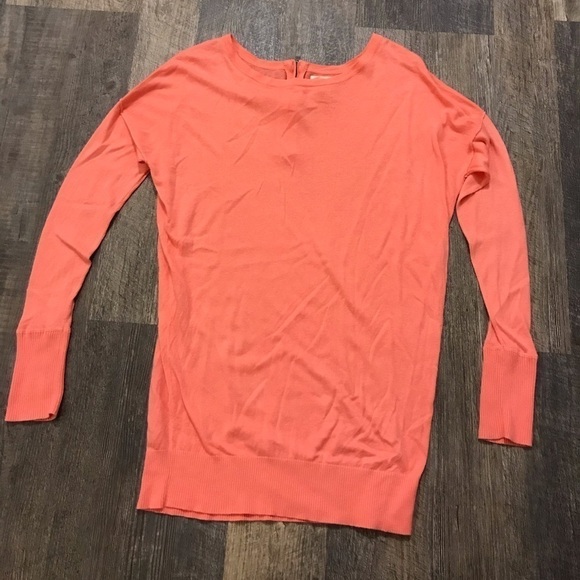 Between me and you sweater - Picture 1 of 4